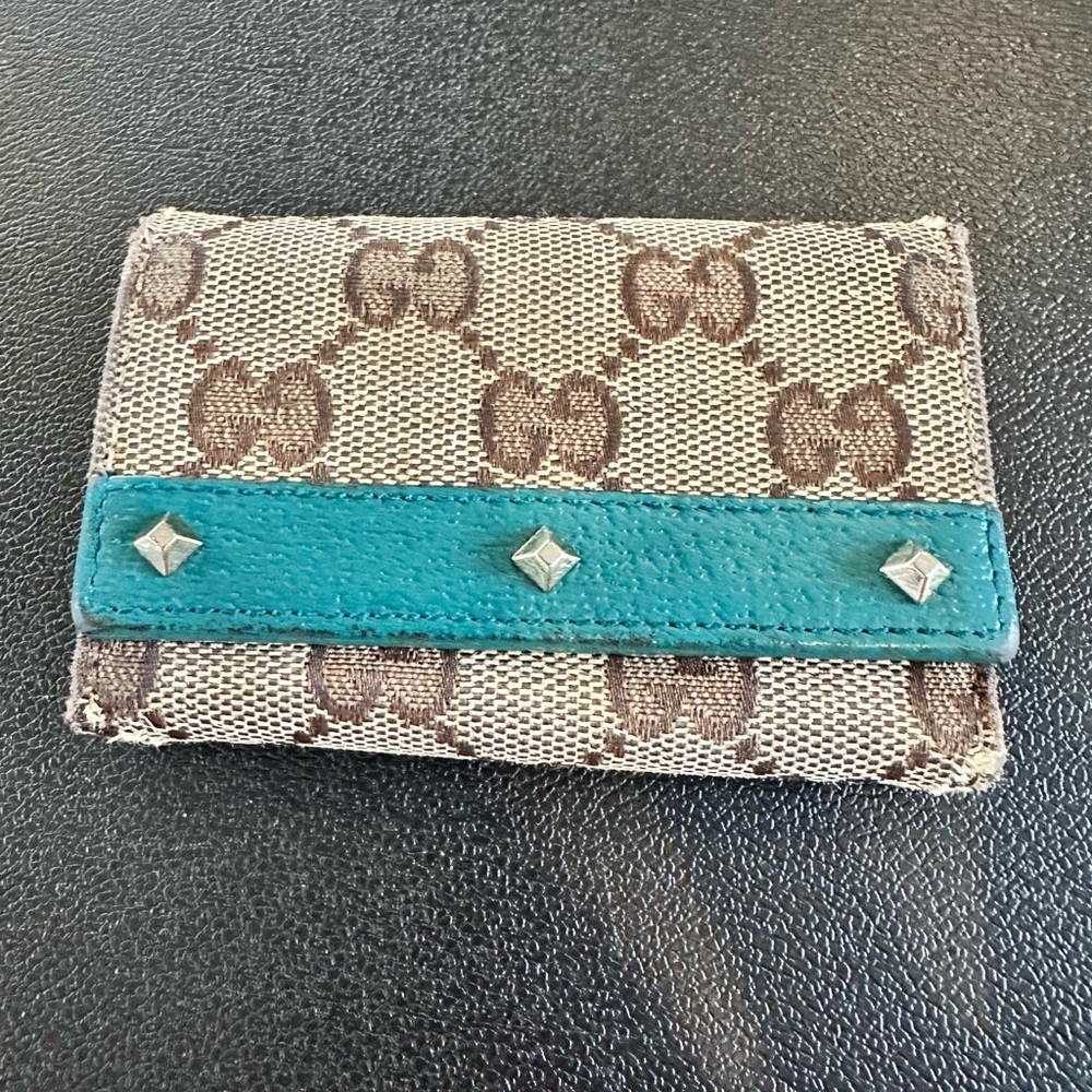Authentic Vintage Gucci 120925 GG Monogram Studded 6-Ring Key Holder